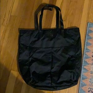 LuLulemon black tote